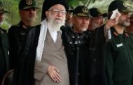 فحاشی نوچه های رهبر به ترامپ شروع شد