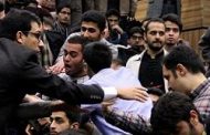 فیلم؛ حمله مزدوران بسیجی به دانشجویان معترض