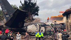 ایران؛ اخبار ضد و نقیض در باره سقوط هواپیما