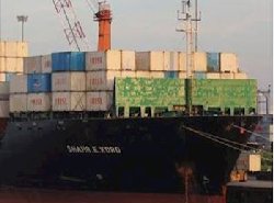 توقیف یک کشتی تحریم شده رژیم ایران در لیبی