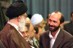 فیلم؛ مراسم نذری بچه بازی که رفیق رهبر بود