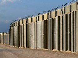 مهاجران افغان؛ یونان هم یک حصار مرزی نصب کرد