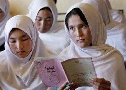 توئیت؛ معنای حمایت تمام قد کیهان خامنه‌ای از طالبان!