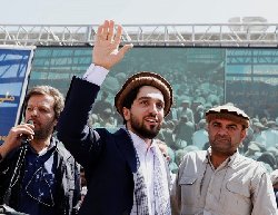 سفیر افغانستان: طالبان قصد ترور "احمد مسعود" را دارد