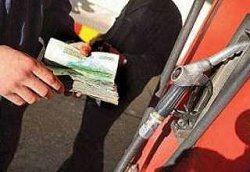 ایران؛ ادامه بحران بنزین: خبری از بنزین یارانه‌ای نیست