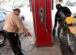 احتمال گرانی بنزین در ایران؛... ابر بحرانی در پیش است
