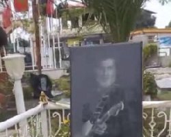 تخریب مقبره خواننده‌ای که از دست این‌ها دق کرده بود