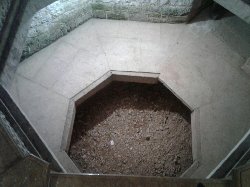 جزئیات تازه درباره وضعیت اسفبار آرامگاه سعدی؛ حوض خشک شد